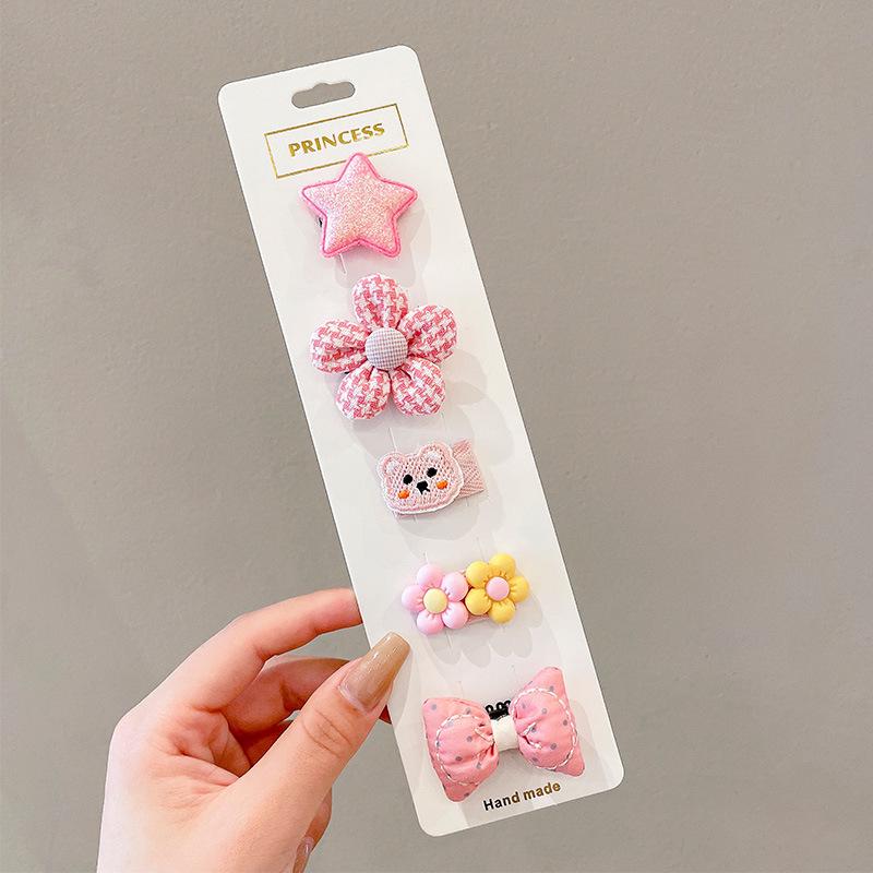 Květinové motýlkové mašle do vlasů v pastoračním stylu pro děti