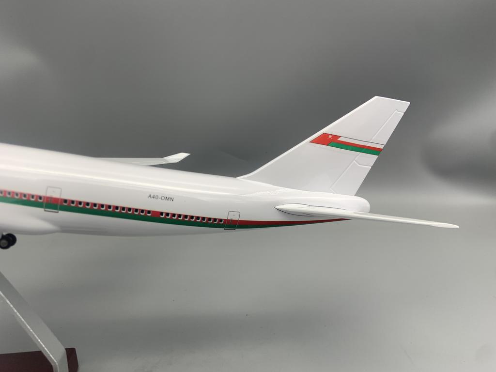 1/150 Scale b747 47cm B747 Presidential Aircraft of Oman Plane Model Resin Diecast Airplane Model Display Gifts Collection