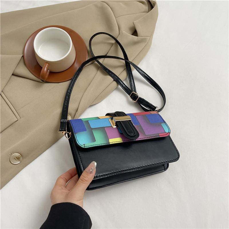

Trendy Minimalist Crossbody Bag For Women 2024 New Stylish Small Square Bag With Chic Stitching In Black Green White Hot Pink чёрный