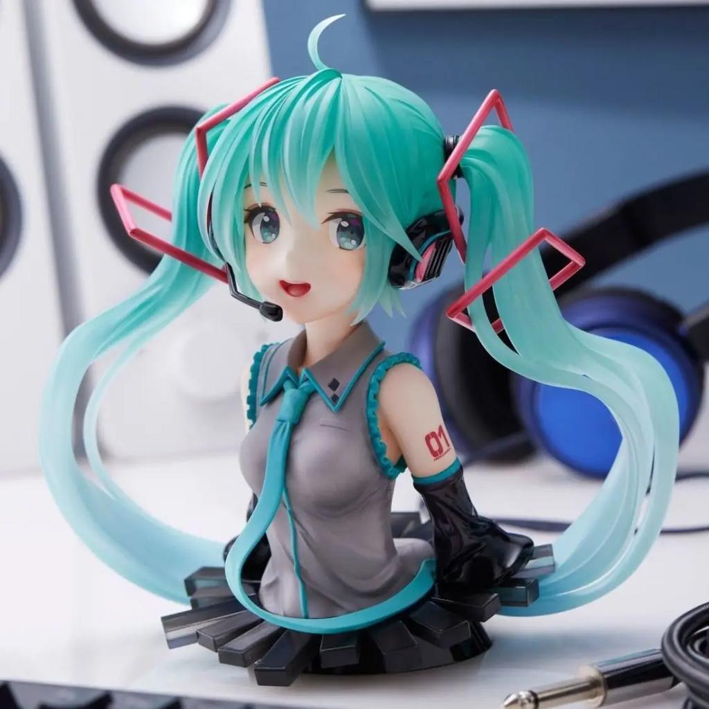 Hatsune Miku Bust Figure 2D Anime Girl PC Case Desktop Model Decoration PVC Action Figure Model Doll Toys for Christmas Gifts