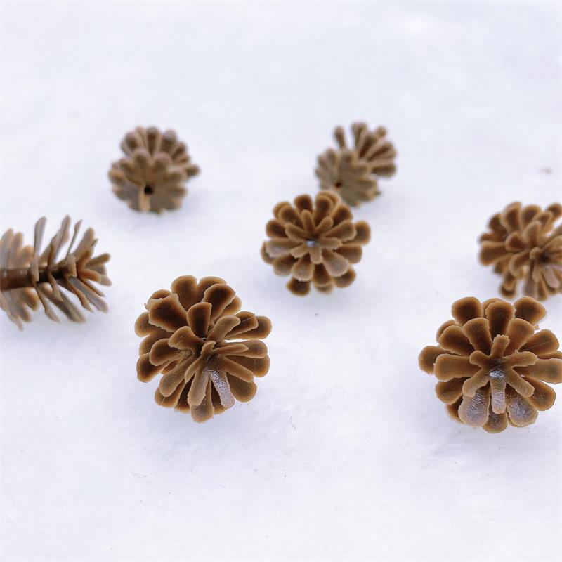 Plastic Pine Cone Ornaments: 2-6 Cm Christmas Craft & Photography Props