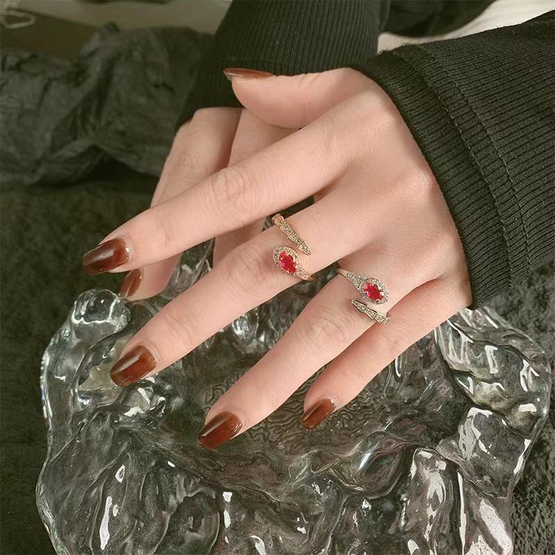 European & American Trendy Snake-Shaped Rhinestone Ring, Adjustable & Colorfast, Light Luxury for Couples Adjustable Open Size