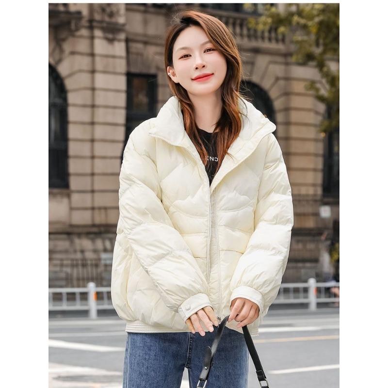 Chaqueta de Algodón Elegante y Adelgazante para Mujeres Petite, Ligera y Cálida, Diseño de Cuello Alto