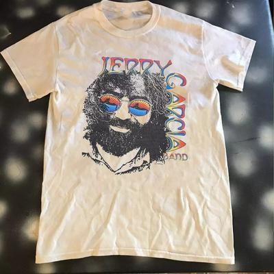 עליונית – חולצות טי