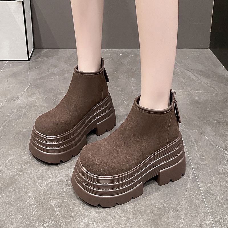 Non-slip casual muffin bottom women's short boots 2025 autumn and winter new small popular thick-soled Martin boots women