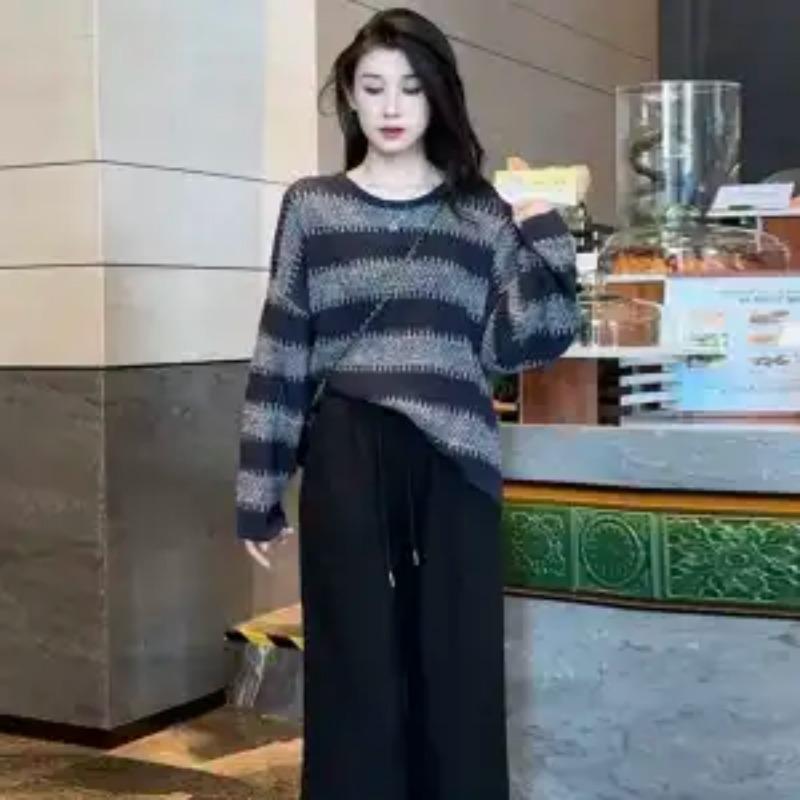 Contrast Color Striped Round Neck Long-sleeved Sweater for Women Versatile Casual Knitted Top