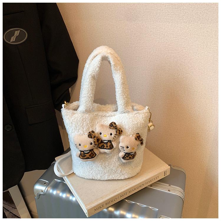 Small Hello Kitty Cartoon Shoulder Bag For Women With Nylon Construction And Casual Style