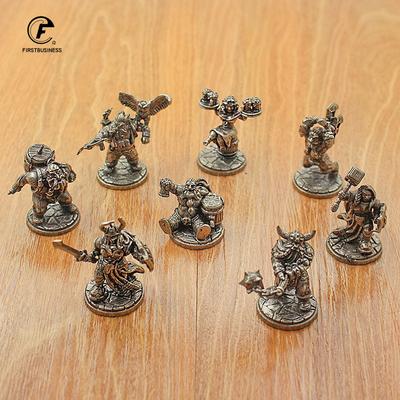 Vintage Weißmessing Miniatur Zwergenkrieger Statue Schreibtisch Brettspiel Krieger Modell Spielzeug Jungen Schreibtisch Dekoration Handwerksgeschenk