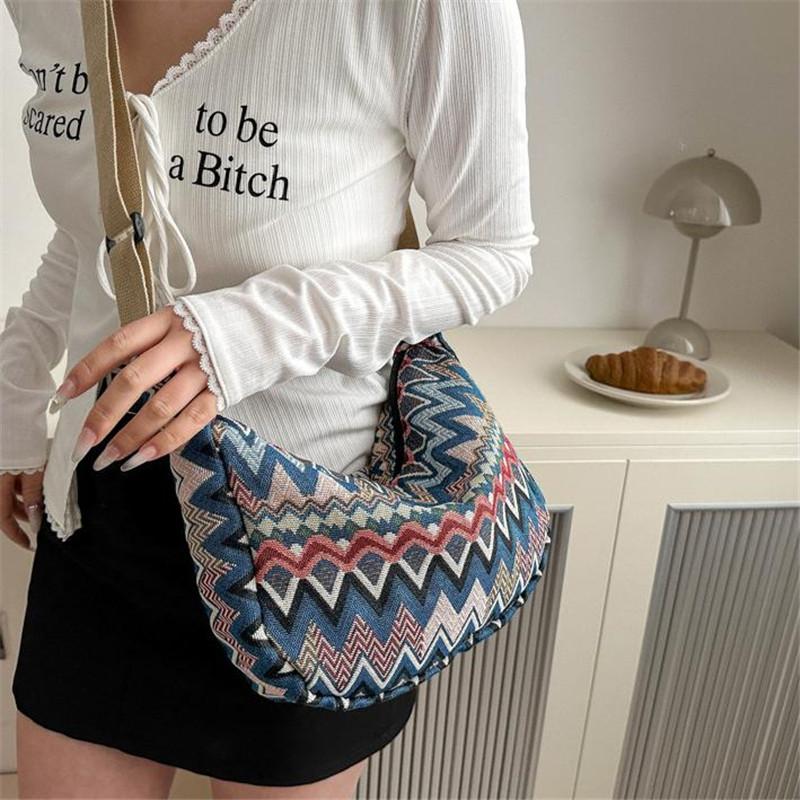 Vibrant Handwoven Style Boho Shoulder Bag Colorful Pattern Purse Spacious Chic Dumpling Crossbody Bags for Women Daily Festival