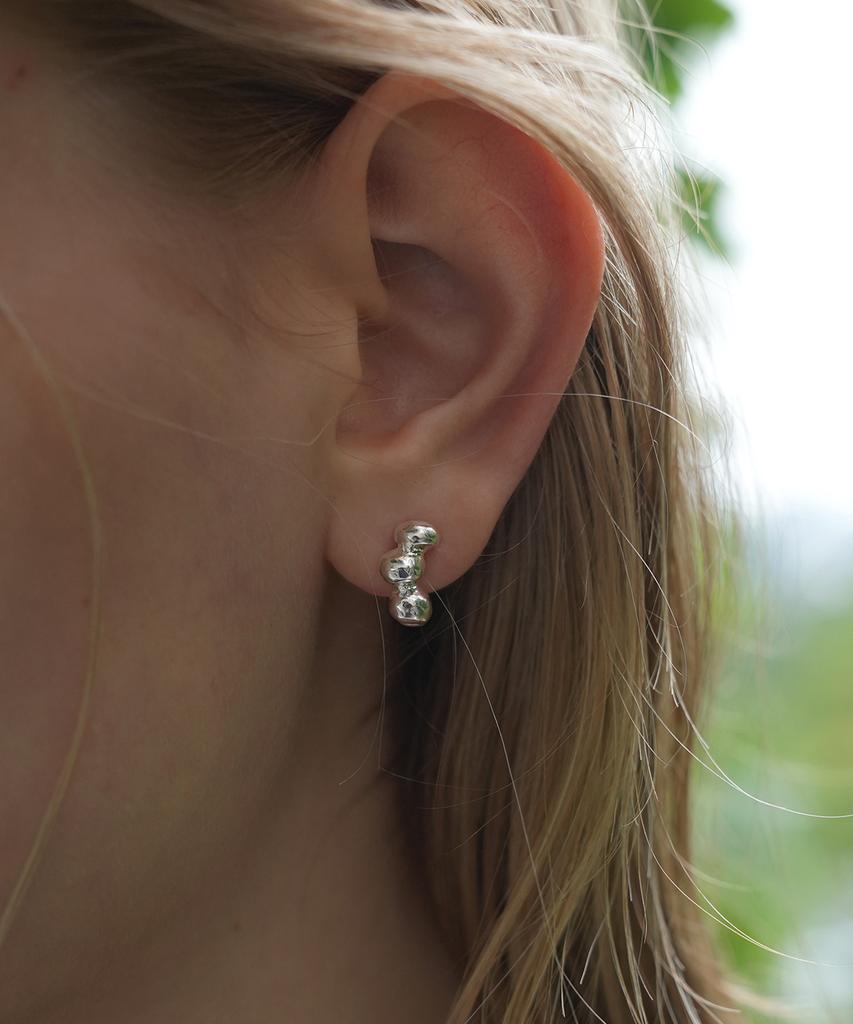 Reindeer Murmur Earring 04