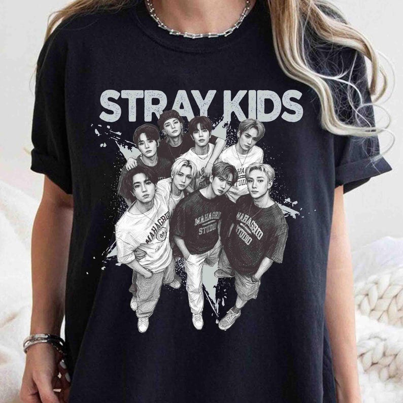 

Винтажная футболка Stray Kids, Футболка с участником Stray Kids Do It, Футболка с мирового тура Stray Kids, Футболка SKZ It Tap, Футболка с мирового тура Stray Kids 4XL