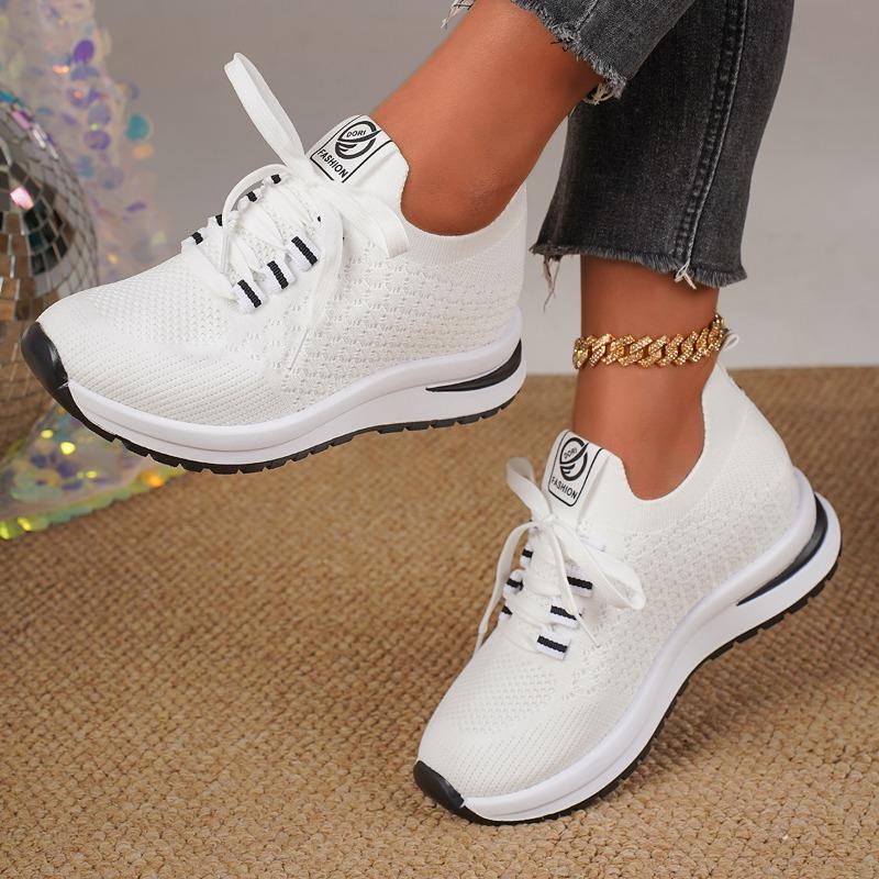 New Ladies Shoes Lace-up Women's Vulcanize Shoes Fashion Outdoor Slip-Resistant Casual New Light Plus Size Mesh Sneakers