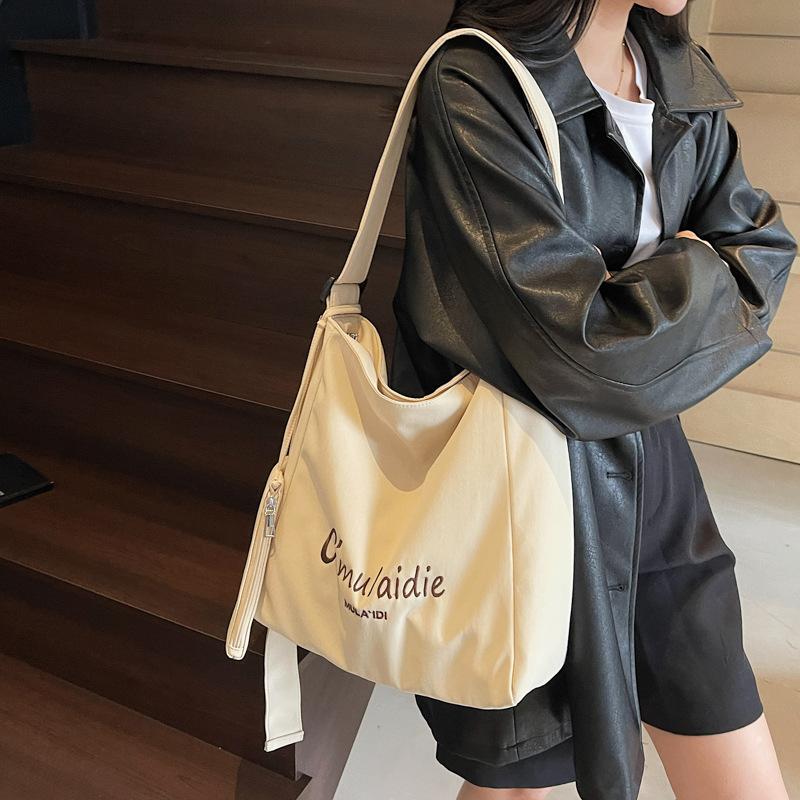 Japanese Cloth Bag Women'S Summer Simple Shoulder Large-Capacity Shopping Bag Wind Student Leisure Commuting Tote Bag
