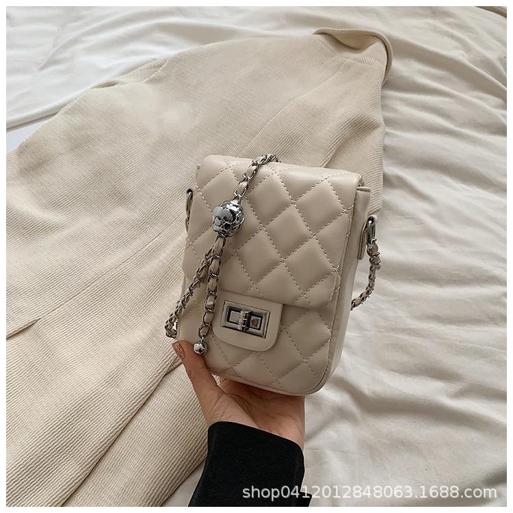 

Mini diamond mobile phone bag Korean version niche messenger bag women s 2025 new foreign style explosive chain shoulder bag белый