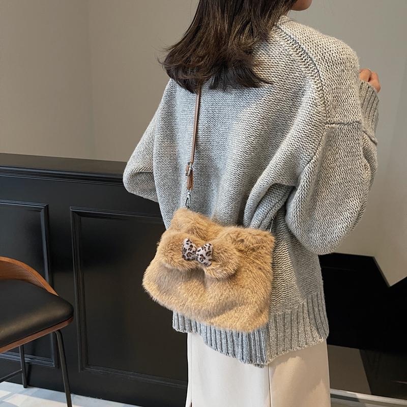 

Cute Girls Bow Knot Plush Handbag Korean Ladies Winter Soft Fluffy Shoulder Bag With Top Handle Faux Fur White Crossbody Bag