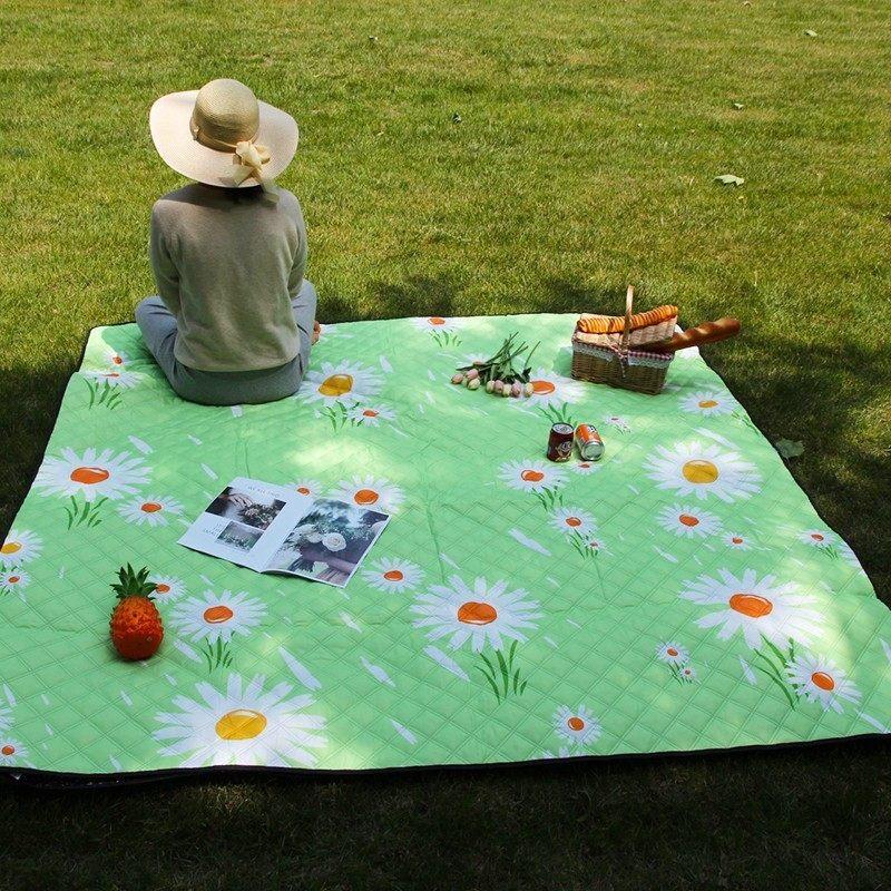 Extra-Large Portable Outdoor Picnic & Moisture-Proof Mat
