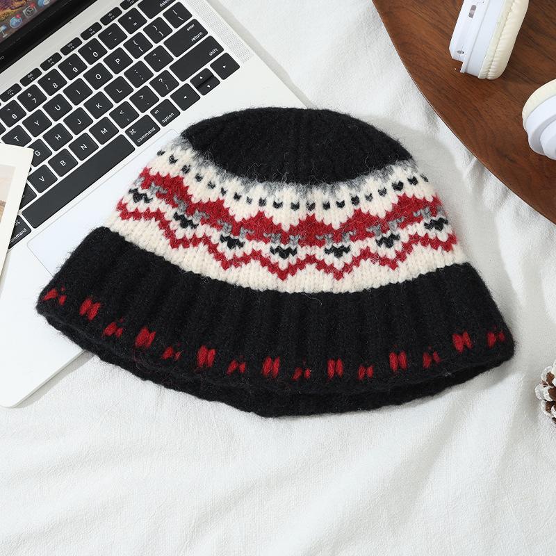 

Retro Jacquard Knitted Wool Hat Autumn and Winter Hat for Women Versatile Thickened Windproof and Warm Hat British Style Pullover Hat One Size