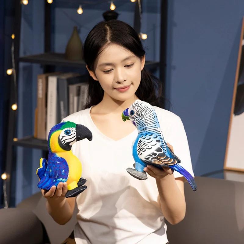 20cm New Lifelike Bird Plush Toys Simulation Parrot Stuffed Animal Doll Photography Props Home Decor Birthday Gifts