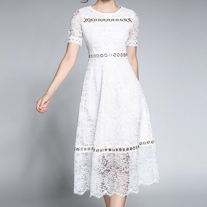 Abito da Cocktail da Donna in Pizzo Floreale Sweetheart Aderente e Svasato per Eleganti Serate