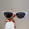 Internet celebrity retro small frame triangular cat eye sunglasses women street shot thin advanced driving anti-glare sunglasses