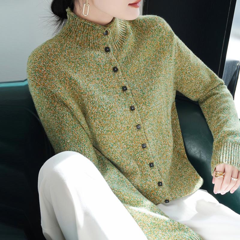 Jarní a podzimní nový polovyvýstřihový propínací svetr Dámský volný svetr kabát se zesílenou pleteninou