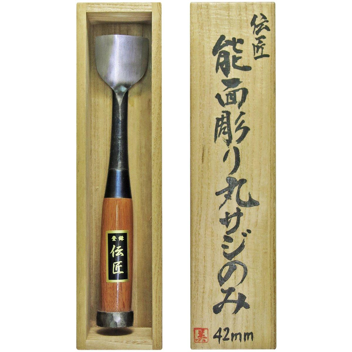 

Legendary Noh mask carving round saji only in paulownia box 42mm