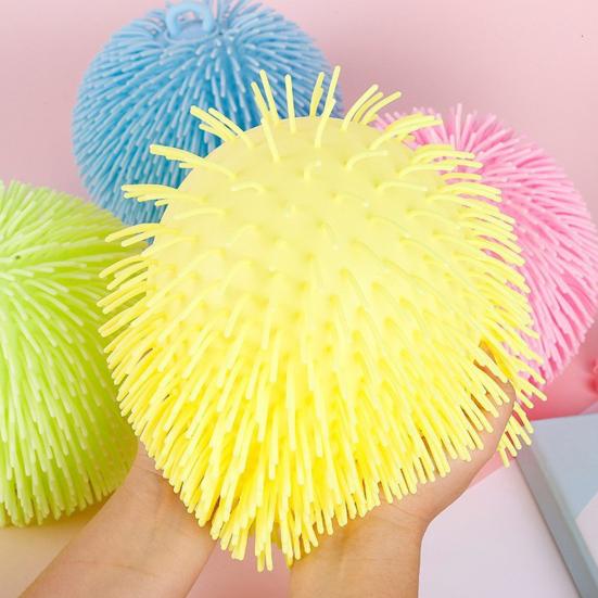 Cartoon Sausage Mouth Stress Ball Anxiety Relief Snowflake Long Hairs Big Eyes Ball Fidget Toy Hand Exercise Relaxation Ball with Hanging Ring