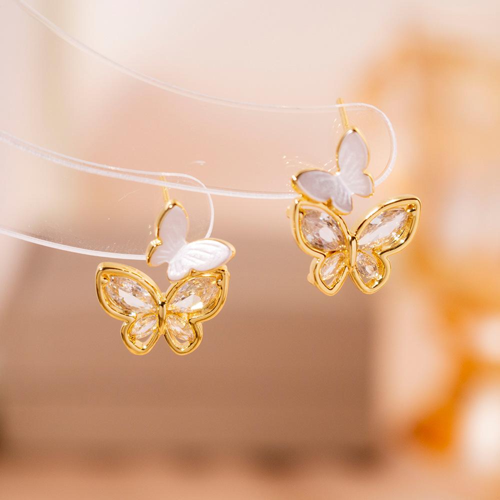 Simple Zircon Butterfly Earrings Light Luxury High-end Stud Earrings Temperament Fashionable Sweet Pearl Earrings Women