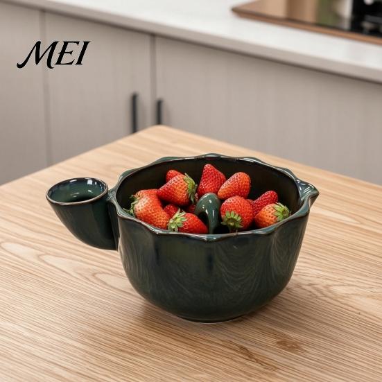 Fruit Vinegar Dipping Bowl Ceramic Berry Washing Bowl, with Side Pouring Spout And Drain Gift for Kitchen Enthusiasts Holes Design, Self Spinning