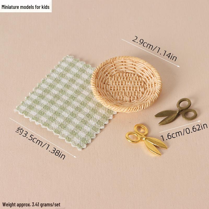 Mini Scissor Plaid Fabric Set for OB11 Dollhouse Sewing, Picnic Scenes, and Toy Photography.