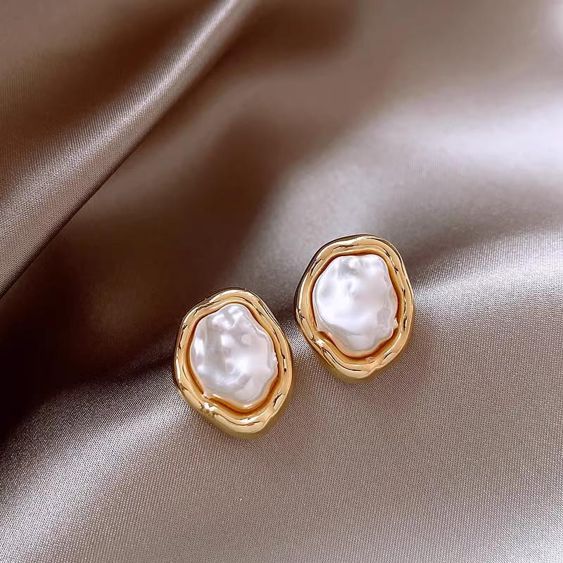 2025 Silver Needle Zircon Pearl Earrings: French Retro Light Luxury Studs for Women