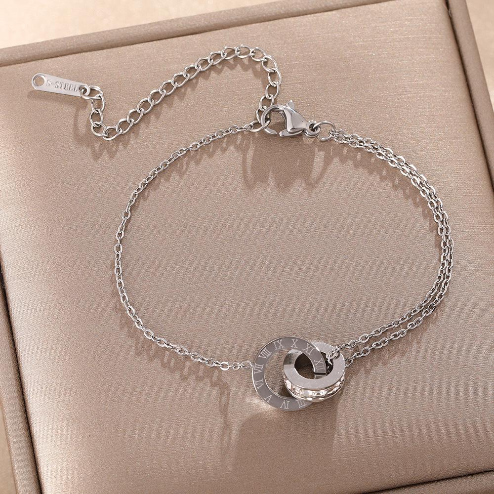 Luxe Titanium Staal Vierbladig Klaver Armband in Koreaanse Stijl met Ingelegde Diamanten voor Vrouwen - Kleurvast