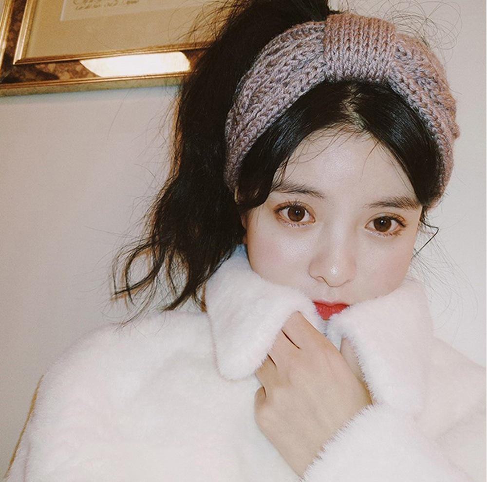 Retro Chic Pletená čelenka se širokým okrajem a mašlí