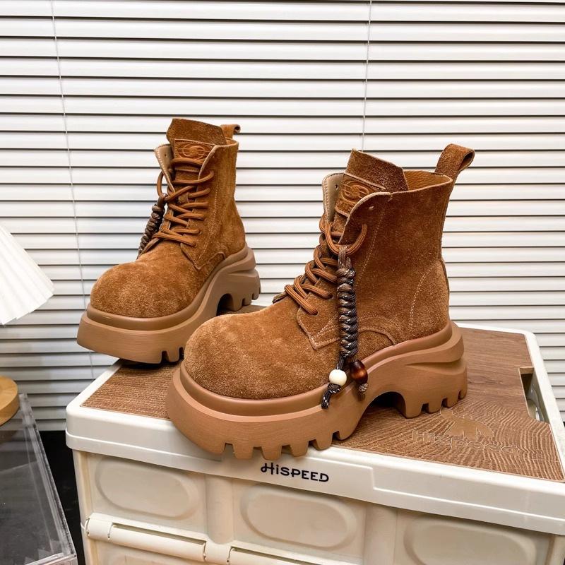 2025 Autumn New Retro Matte Leather Martin Boots Women's Shoes Platform Muffin Round Head Lace-up Locomotive Boots Short Boots Women