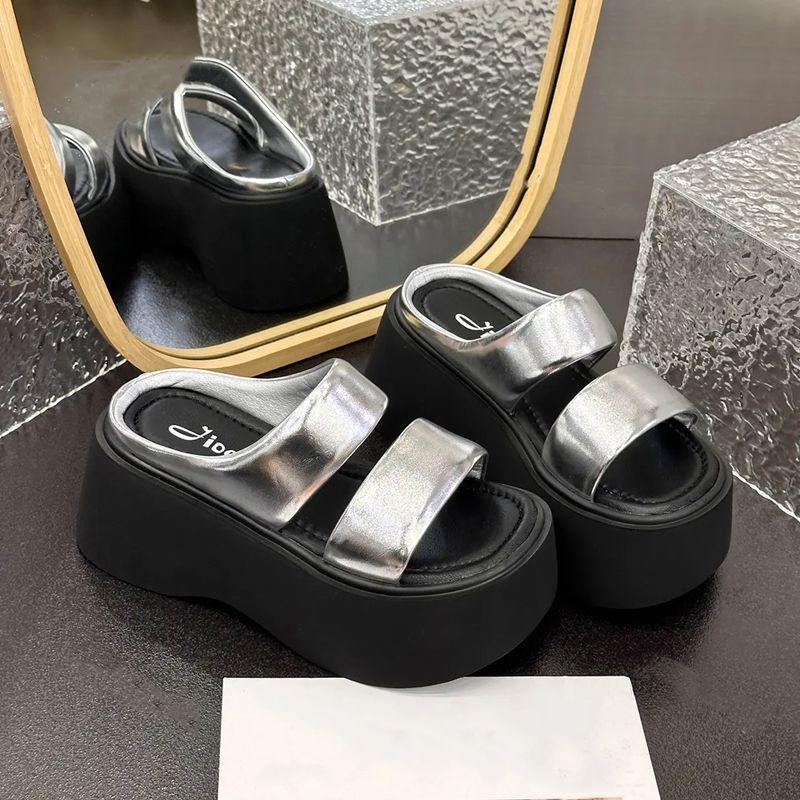 Real soft leather thick-soled women's sandals summer versatile muffin thick-soled and light, small people increase their height with one pedal