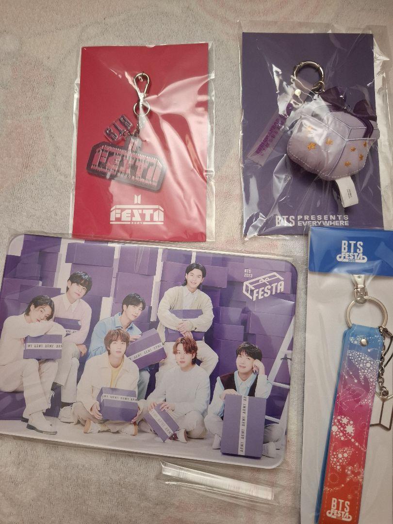 

[Б/У] Товары BTS FESTA Брелок Фоторамка
