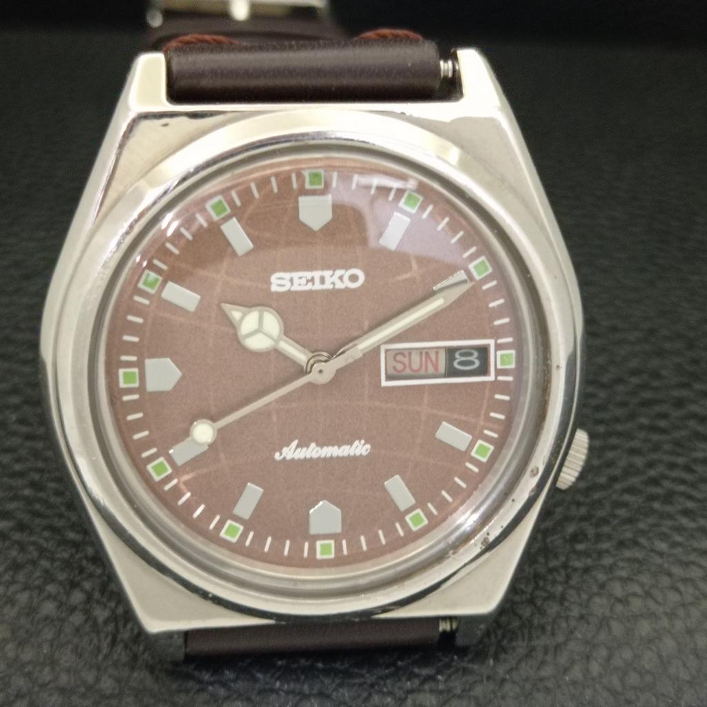 SEIKO AUTOMATIC JAPAN MENS 7009A VINTAGE BROWN COLOR DIAL WATCH a701223-5 R206a-a701223