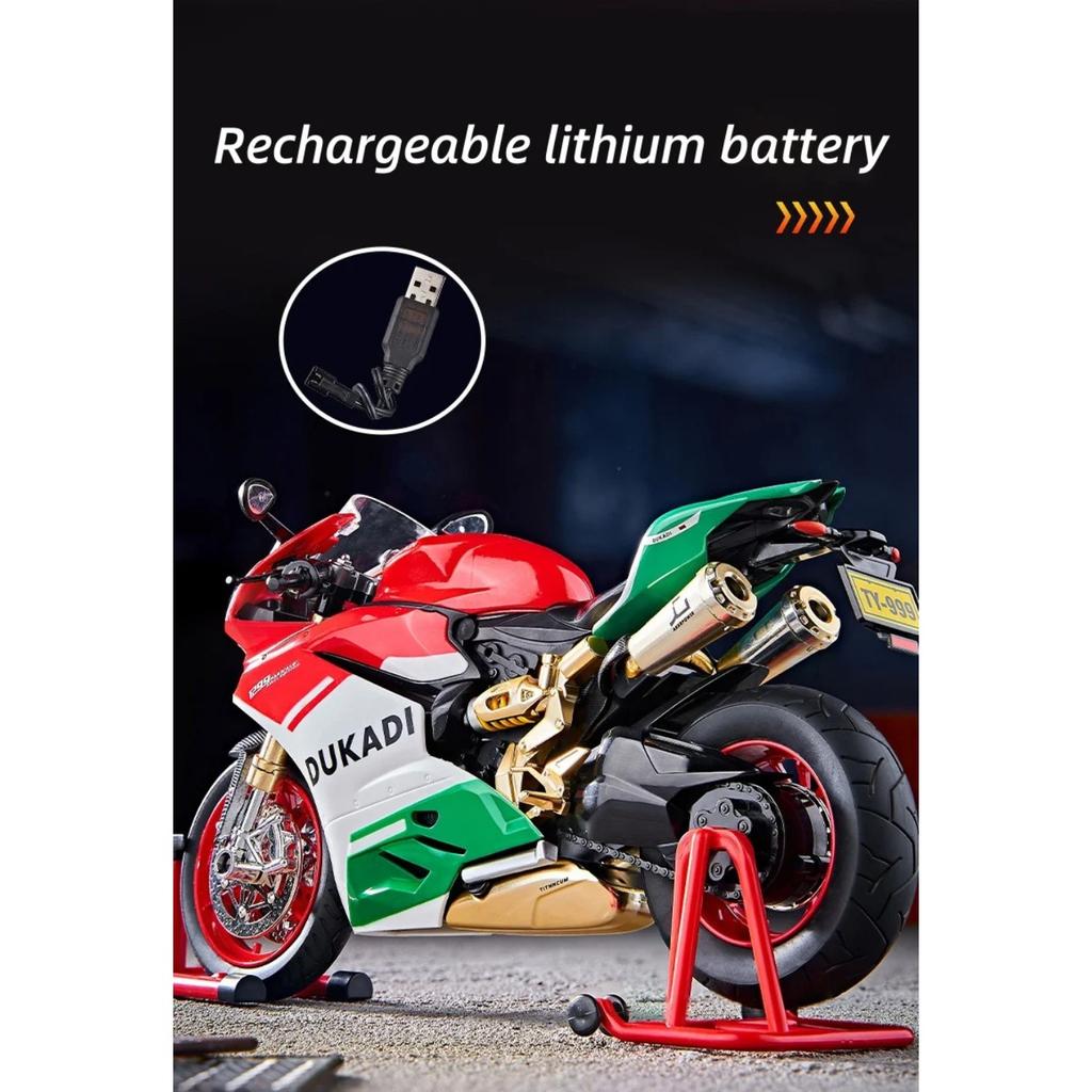 1/9 Ducati 1199 Panigale Alloy Sports Motorcycle Model Diecast Track Racing Motorcycle Model with Spray Sound Light Kids Toys