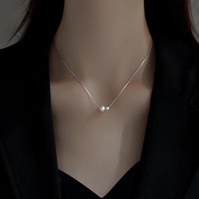 Collier de perles françaises de luxe pour femme - Chaîne de clavicule élégante et de niche 2022 avec un style cool, simple et personnalisé