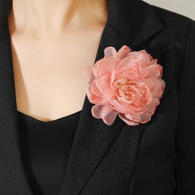 Elegant Silk Yarn Crystal Flower Brooch Three-dimensional High-end Retro Pin Evening Temperament Dress Corsage Woman