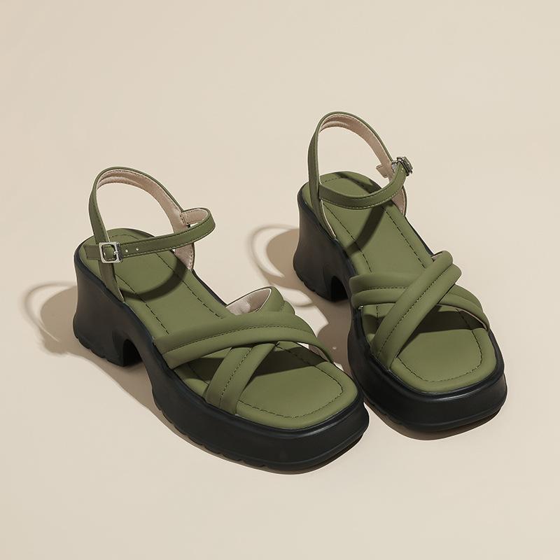 

Soft and not tired feet, ultra-light thick sole 6cm height increase and whitening, summer cross with thick heel square head Roman sandals women 40 зелёный