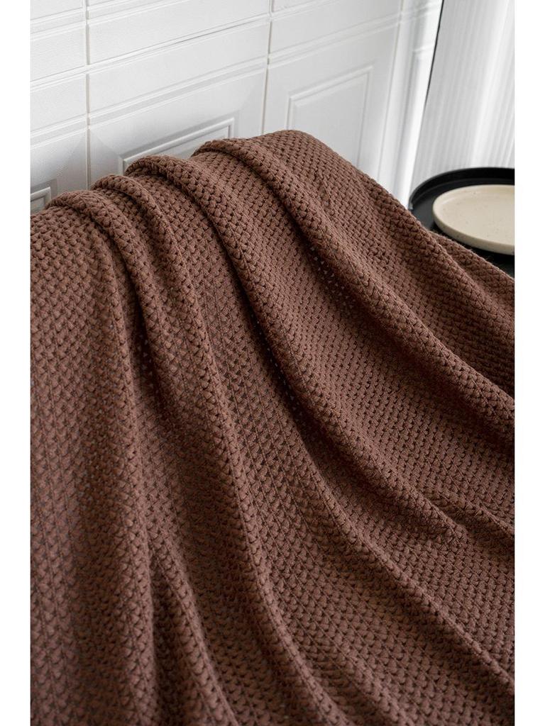 Hollow Grid Knit Blanket – Spring & Summer Wool Cover for Sofa, Office, or Bed.