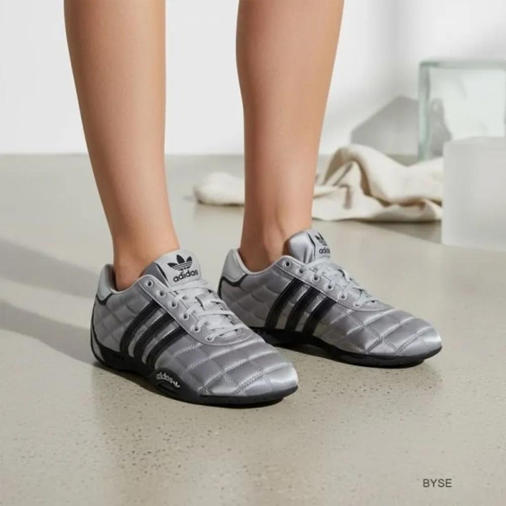 Adidas Originals Adiracer Low Silver Metallic Core Black Sneakers 471720