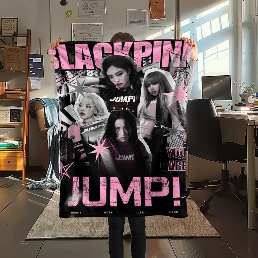 

1Pc Black and Pink Print Flannel Blanket, High quality Comfortable for All Seasons, Home Decor, Warmth and Comfort, Perfect for Gifts 80cm x 120cm