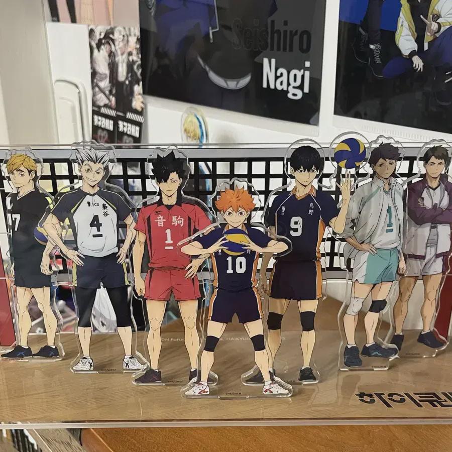 

Группа магазинов Haikyu Popup, акрил