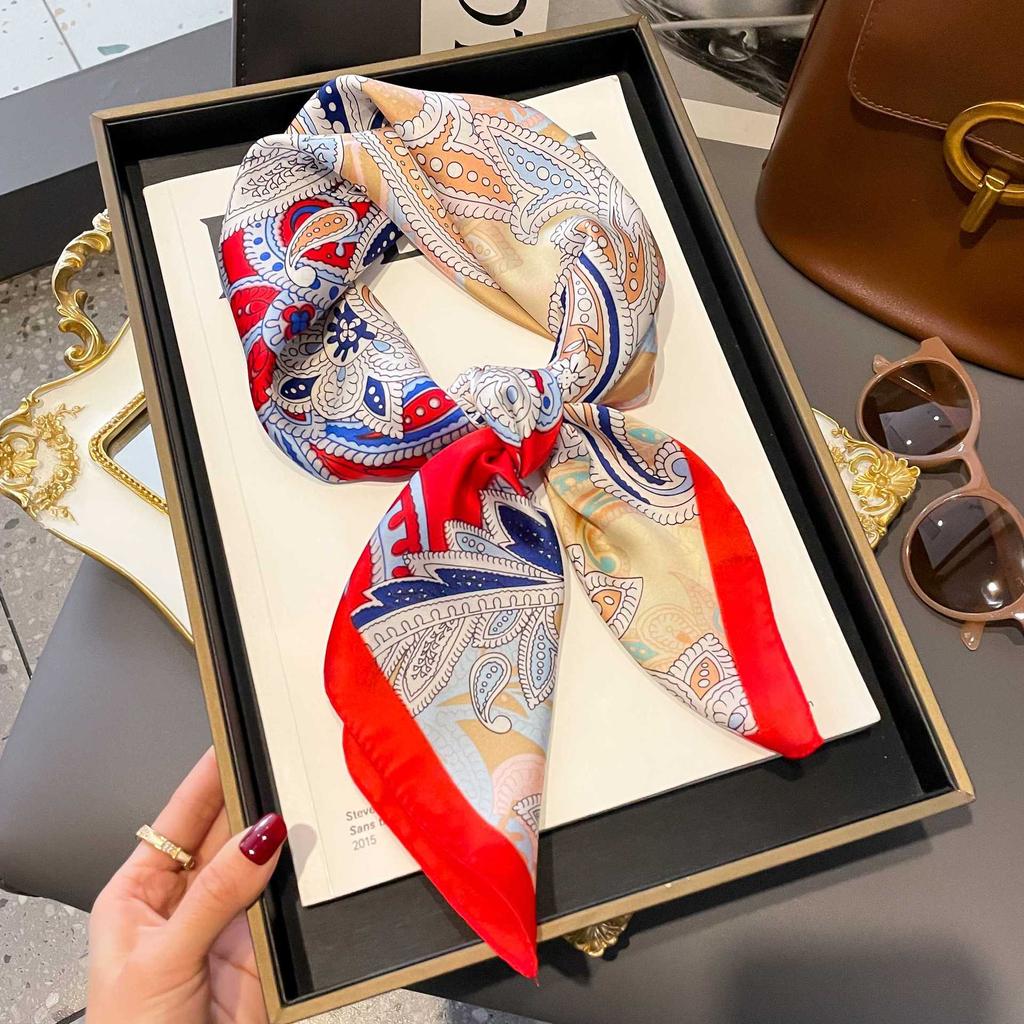 French Retro Silk Scarf Women'S Cashew Nut Fashion Versatile Small Square Scarf Literary Streamer Scarf High-End Scarf