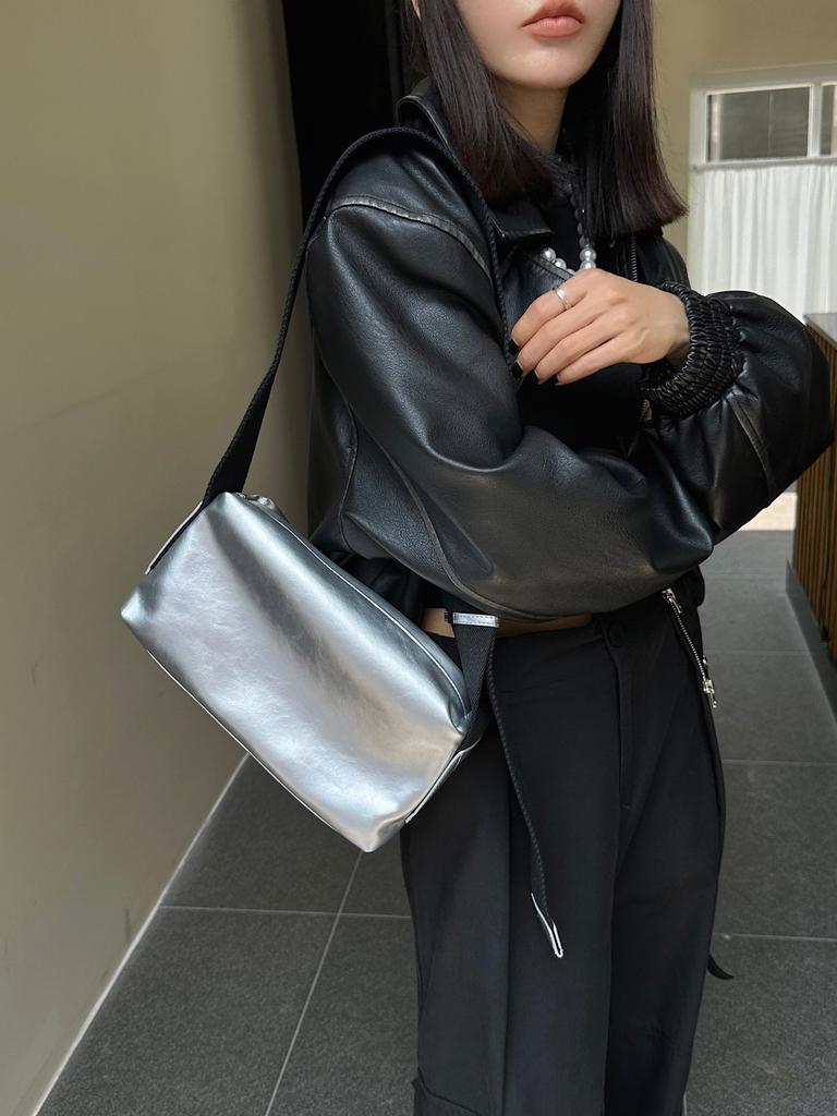 Korean-Style Women's Genuine Leather Crossbody Bag with Wide Strap - Streetwear Shoulder Bag 2026 Summer Square Pillow Bag