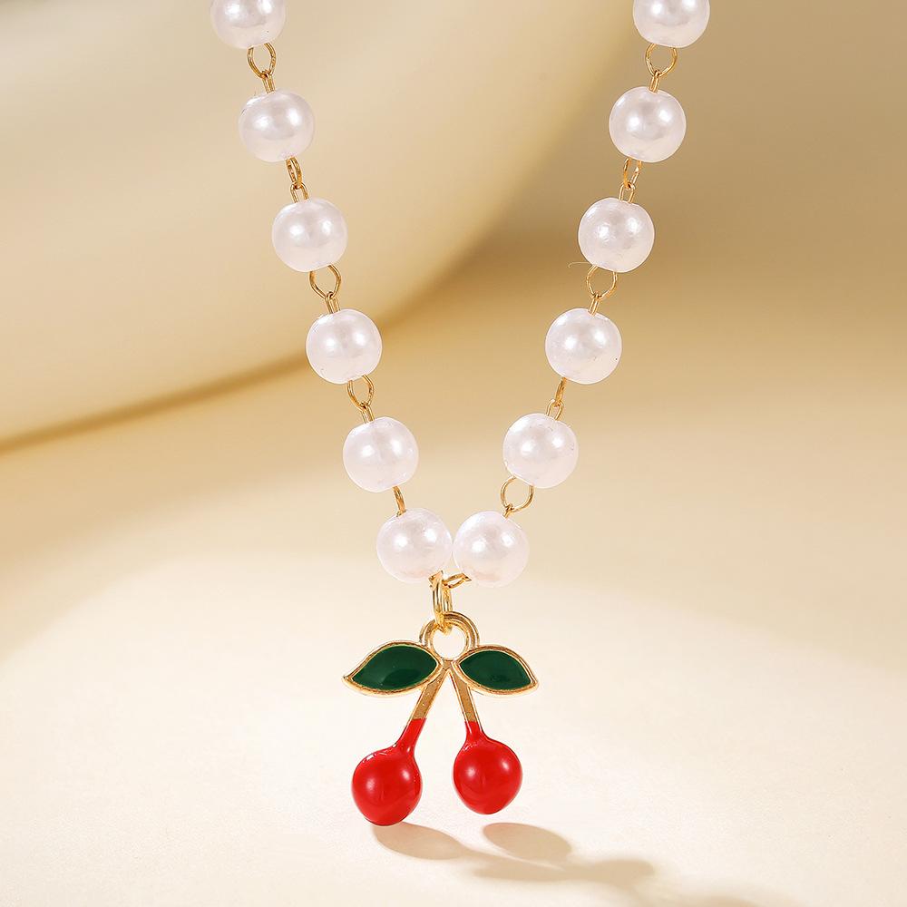 European and American Sweet Pearl Necklace Women, Versatile Cherry Pendant Collarbone Chain, Niche Simple Crystal Jewelry