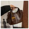 Versatile handbag bag, high-end commuter messenger tote bag, autumn and winter new retro casual shoulder bag
