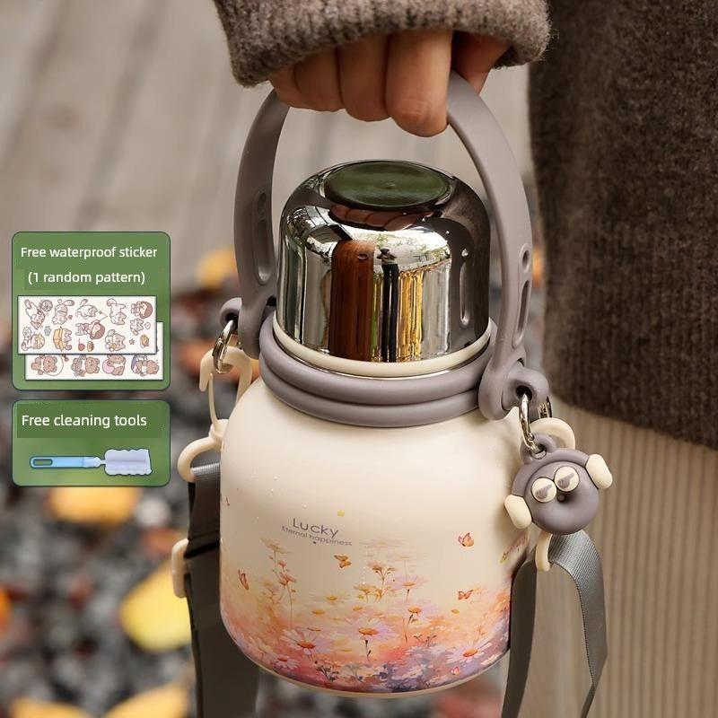 

German Insulated Water Bottle, Large Capacity Thermos Cup, Stylish and High-End Design for Girls, Stainless Steel Tea Brewing Cup for Students Lucky Daisy 600ml Comes with Cup Brush + Sticker